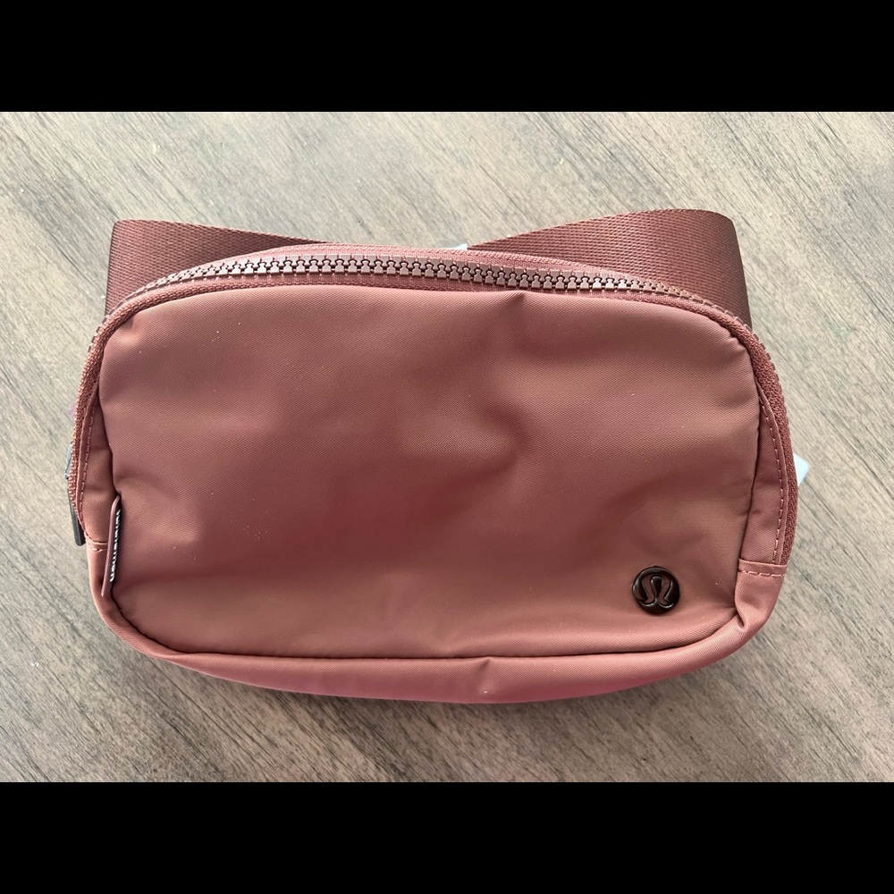 🌟Rare Color🌟 Lululemon Everywhere Belt Bag ✨Brand New With Tags✨